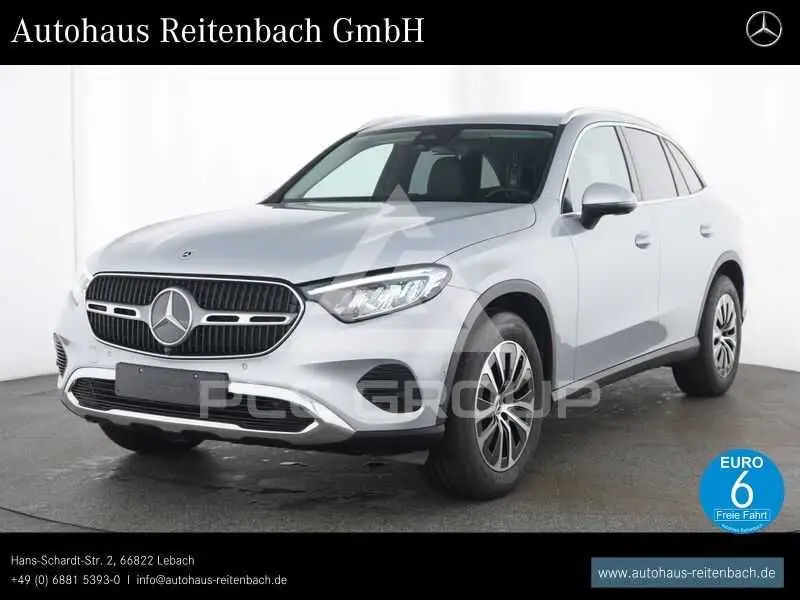 2025 Mercedes Benz GLC 200