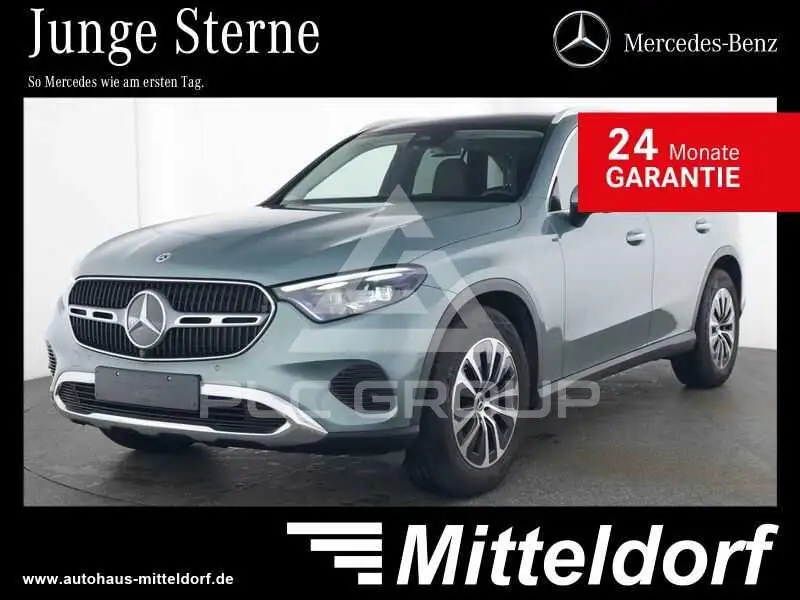 2025 Mercedes Benz GLC 200