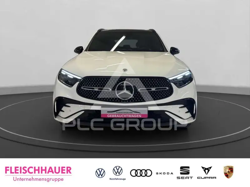 2025 Mercedes Benz GLC 200