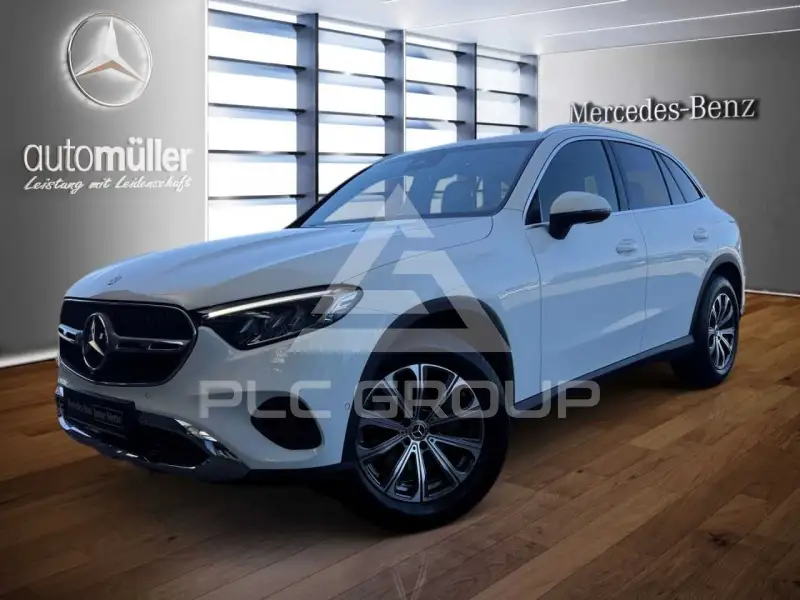 2025 Mercedes Benz GLC 200