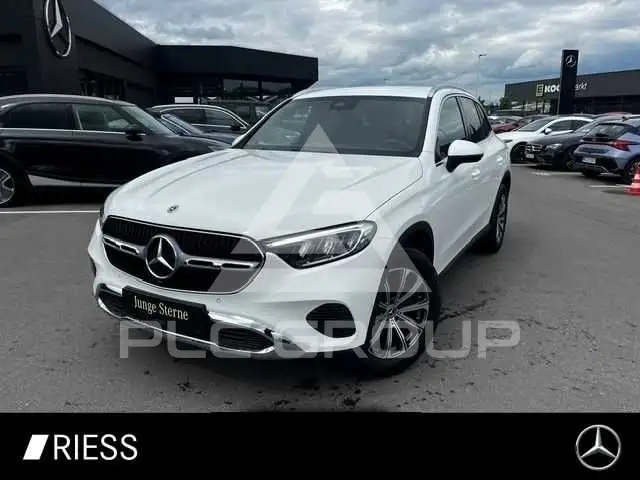 2025 Mercedes Benz GLC 200