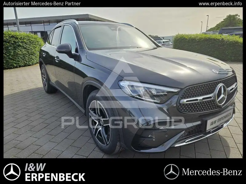 2025 Mercedes Benz GLC 200