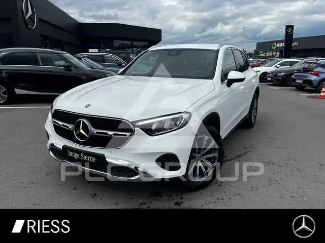 2025 Mercedes Benz GLC 200