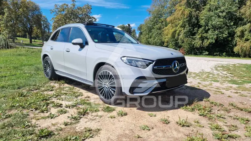 2025 Mercedes Benz GLC 200