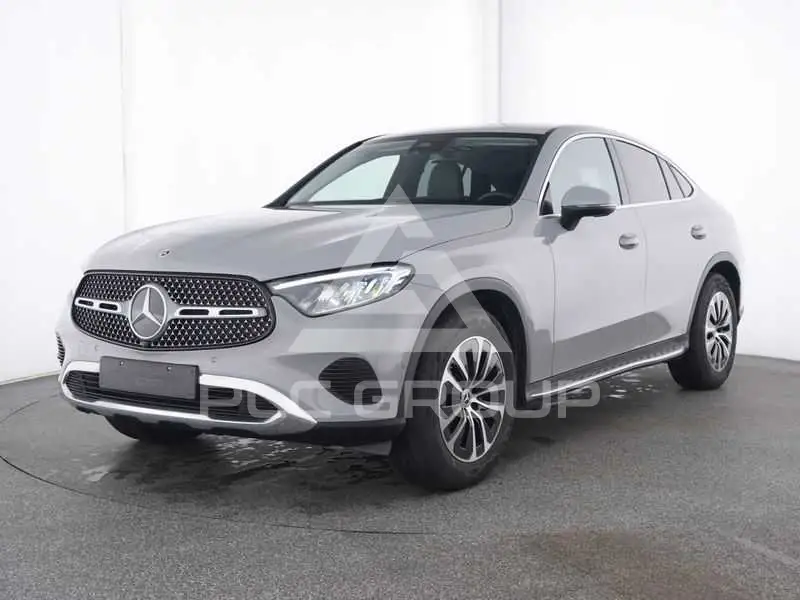 2025 Mercedes Benz GLC 200