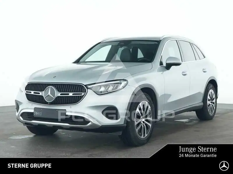 2025 Mercedes Benz GLC 200