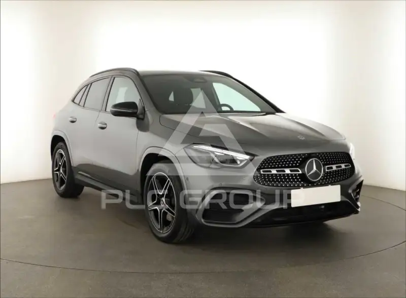 2025 Mercedes Benz GLA 200