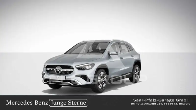 2025 Mercedes Benz GLA 200