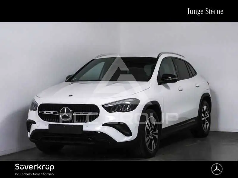 2025 Mercedes Benz GLA 200