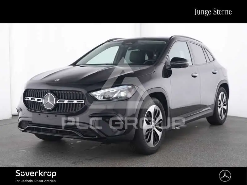 2025 Mercedes Benz GLA 200
