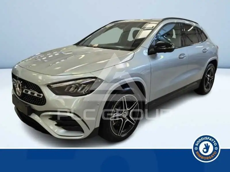 2025 Mercedes Benz GLA 200