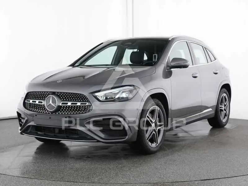 2025 Mercedes Benz GLA 200