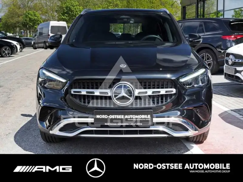 2025 Mercedes Benz GLA 200