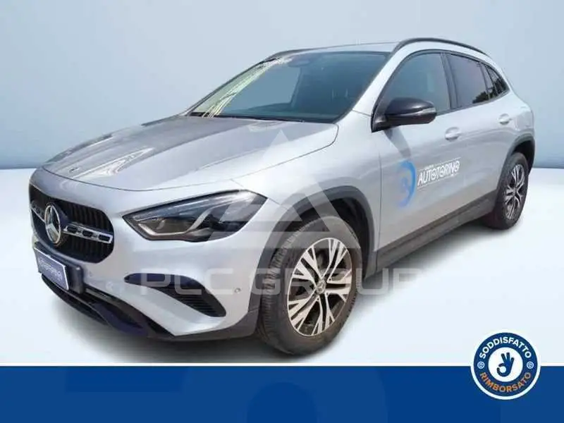2025 Mercedes Benz GLA 200