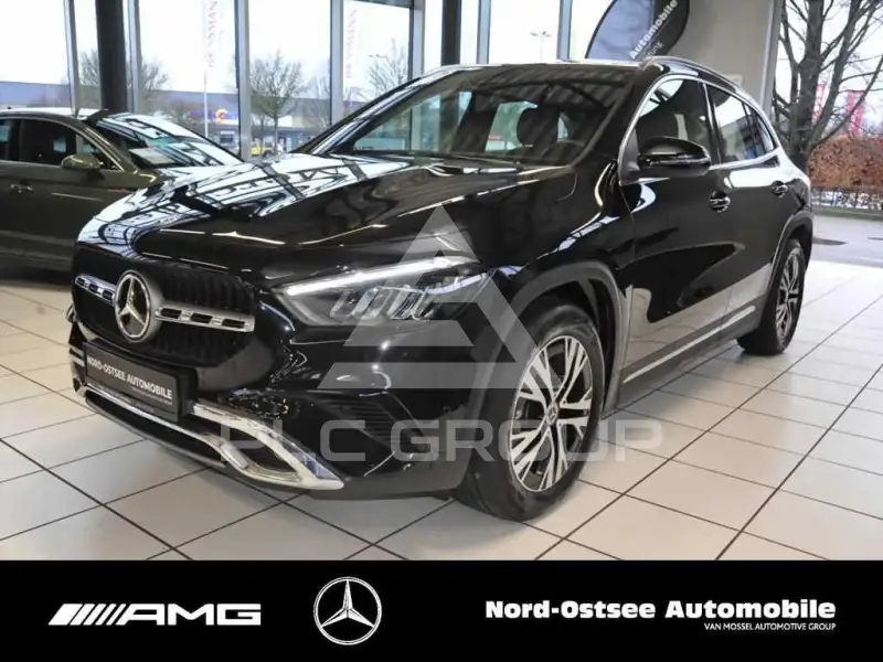 2025 Mercedes Benz GLA 200