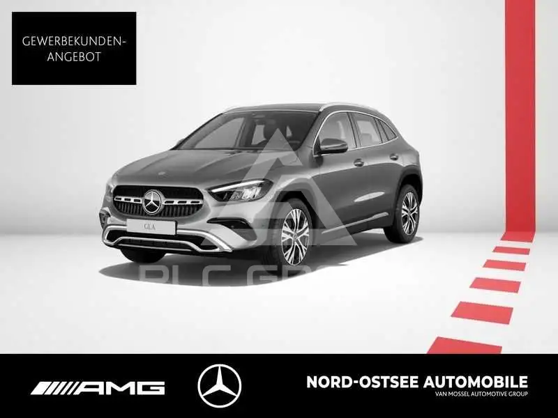 2025 Mercedes Benz GLA 200