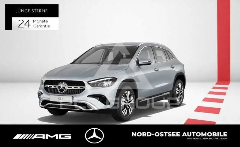 2025 Mercedes Benz GLA 200
