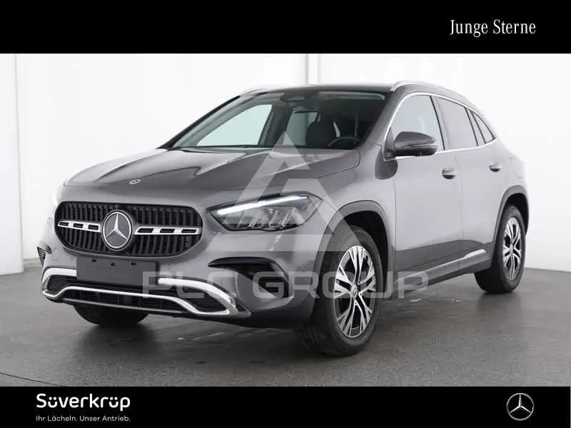 2025 Mercedes Benz GLA 200