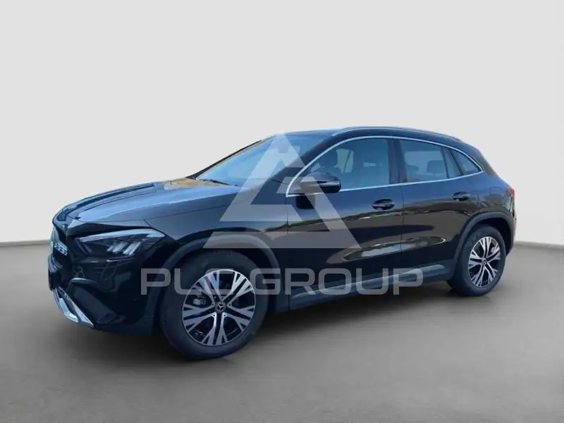 2025 Mercedes Benz GLA 200