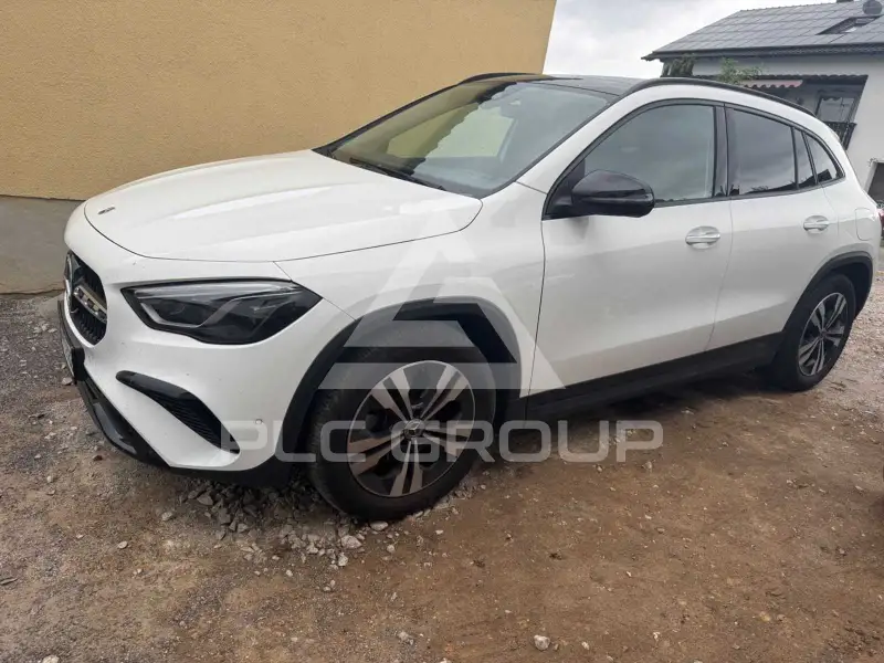 2025 Mercedes Benz GLA 200