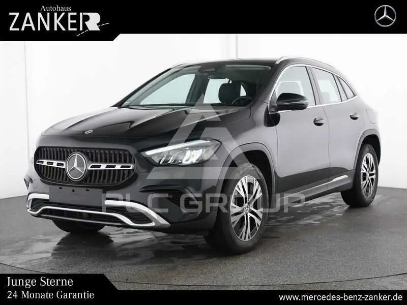 2025 Mercedes Benz GLA 220