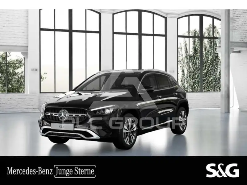 2025 Mercedes Benz GLA 220