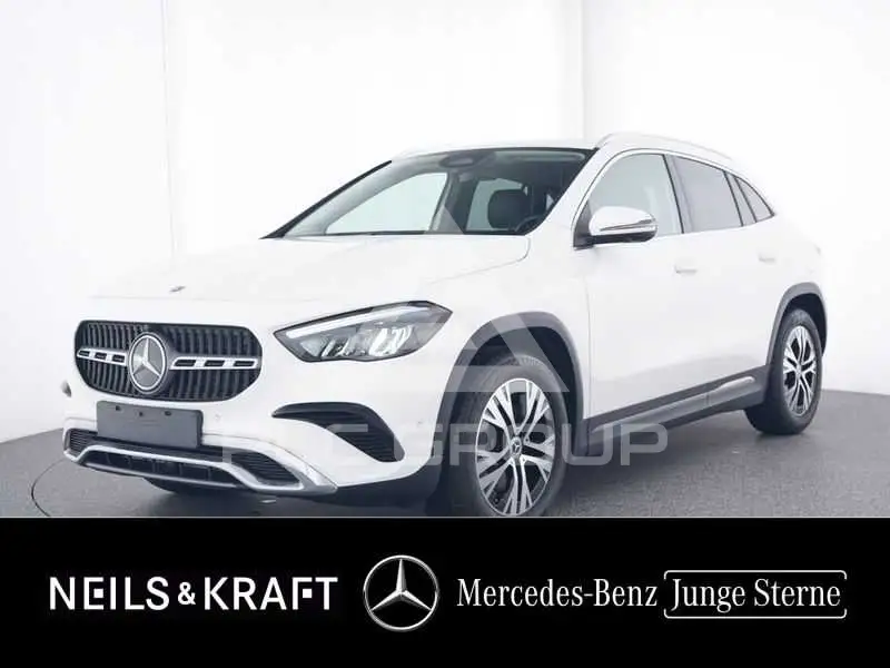 2025 Mercedes Benz GLA 220