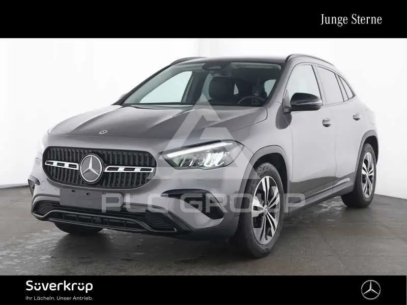 2025 Mercedes Benz GLA 220