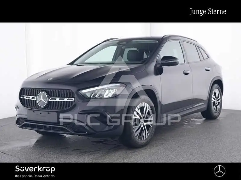 2025 Mercedes Benz GLA 220