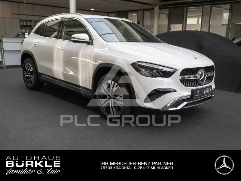 2025 Mercedes Benz GLA 220