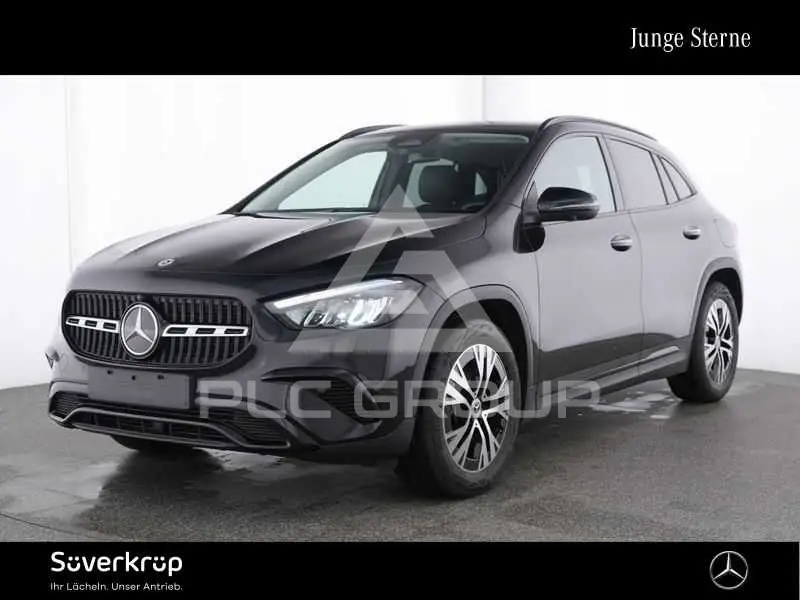 2025 Mercedes Benz GLA 220