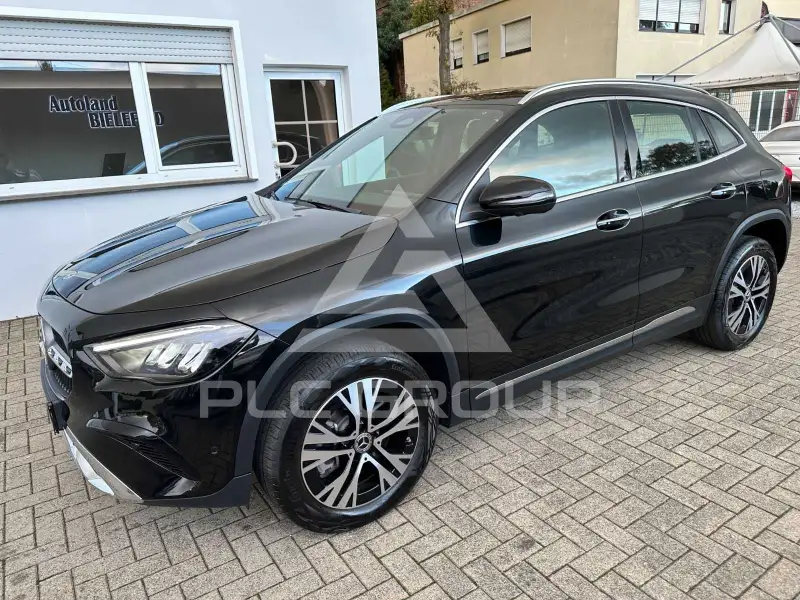 2025 Mercedes Benz GLA 220