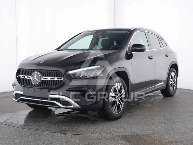 2025 Mercedes Benz GLA 220