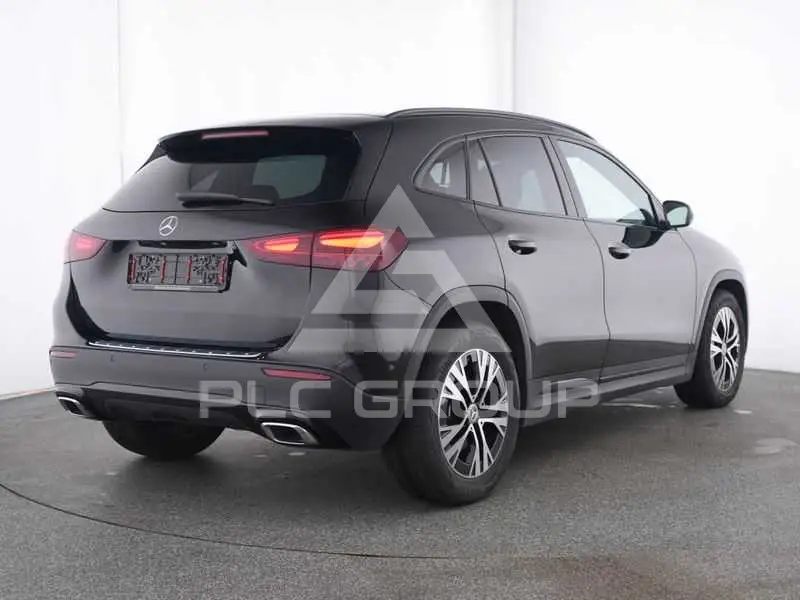 2025 Mercedes Benz GLA 220