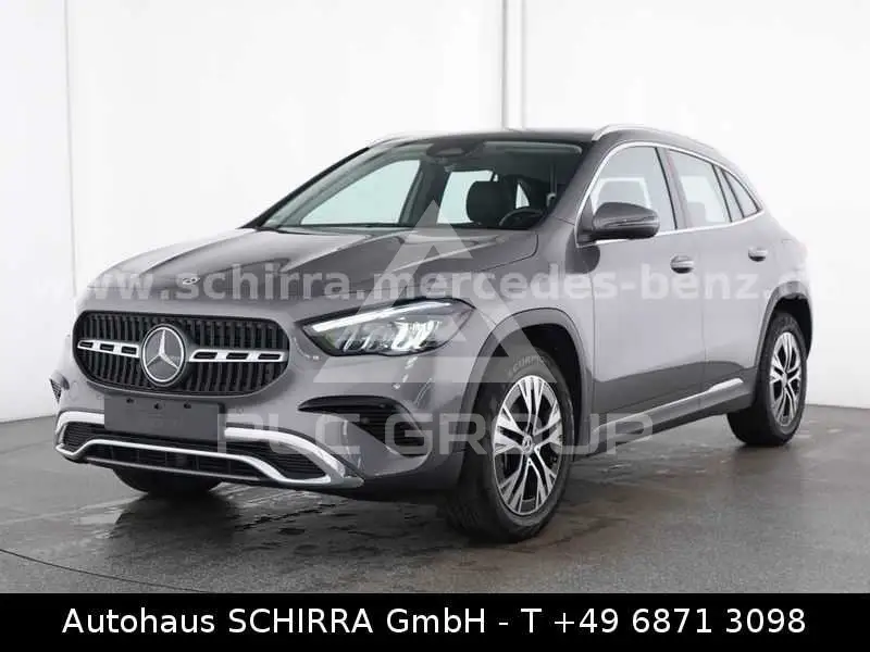 2025 Mercedes Benz GLA 220