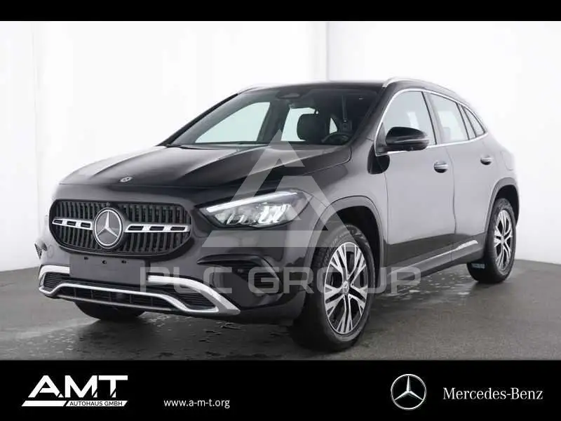 2025 Mercedes Benz GLA 220