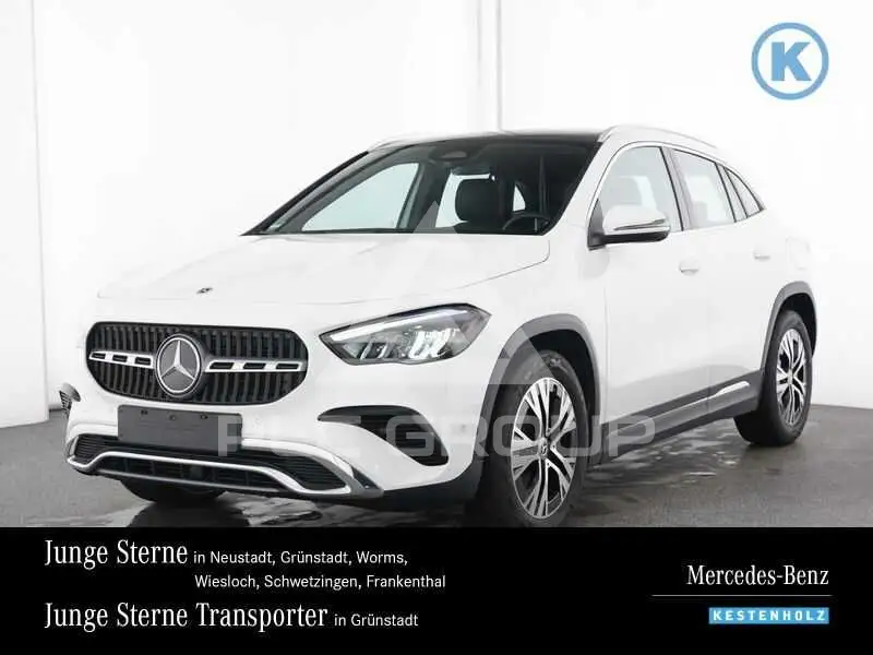 2025 Mercedes Benz GLA 220