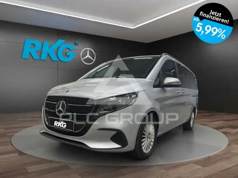 2025 Mercedes Benz V 220
