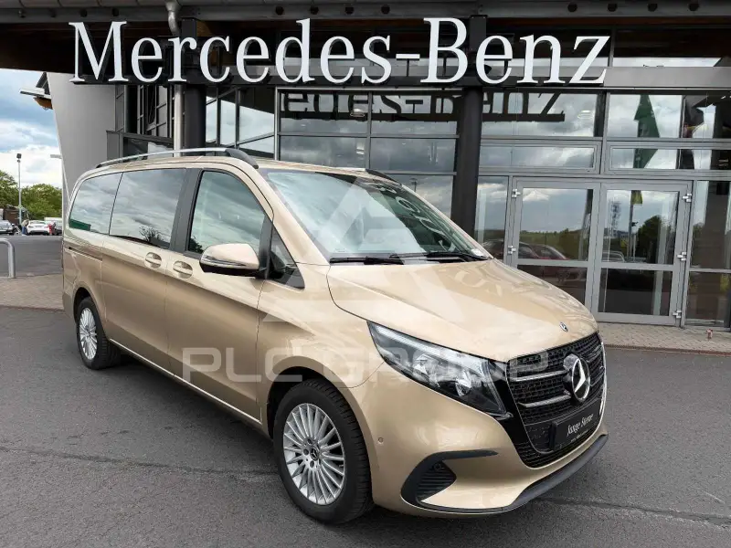 2025 Mercedes Benz V 220