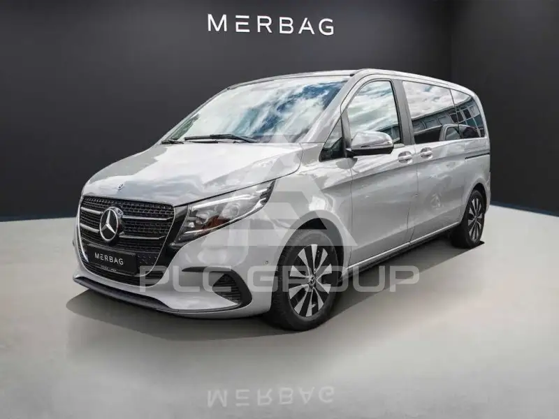 2025 Mercedes Benz V 220