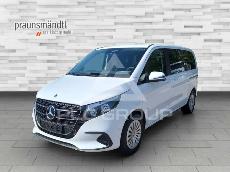 2025 Mercedes Benz V 220