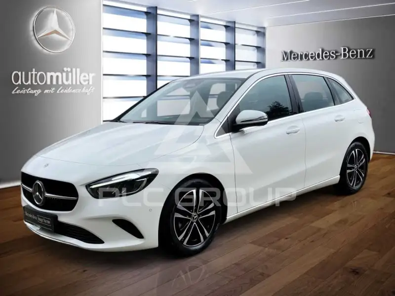 2025 Mercedes Benz B 180