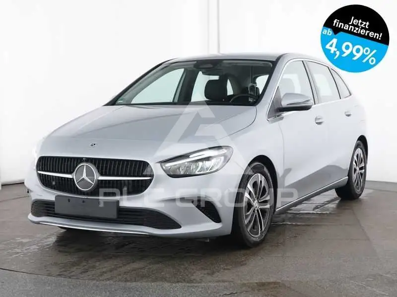 2025 Mercedes Benz B 180