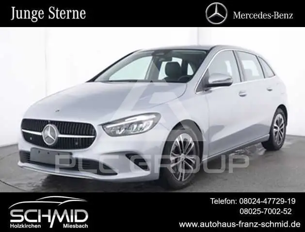 2025 Mercedes Benz B 180
