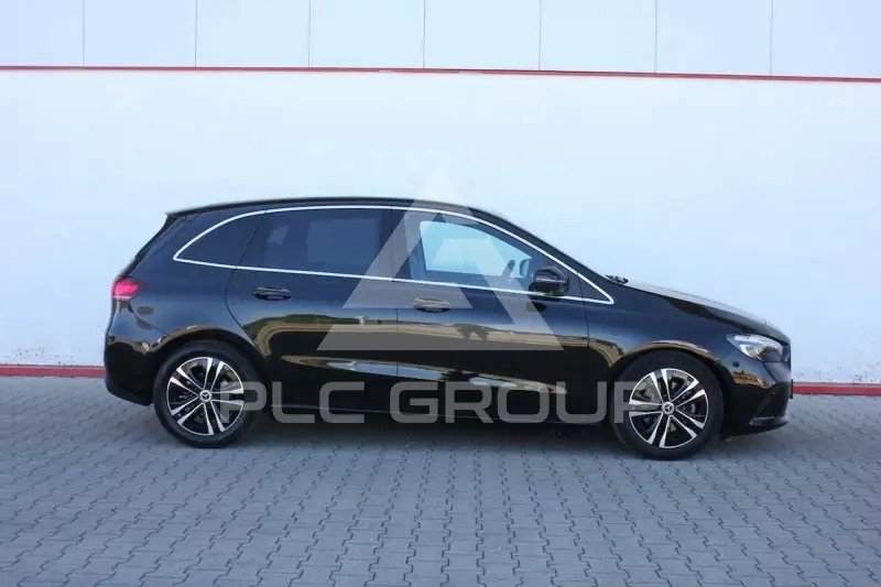 2025 Mercedes Benz B 180