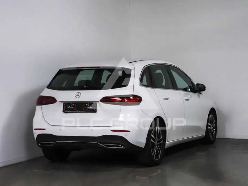 2025 Mercedes Benz B 180