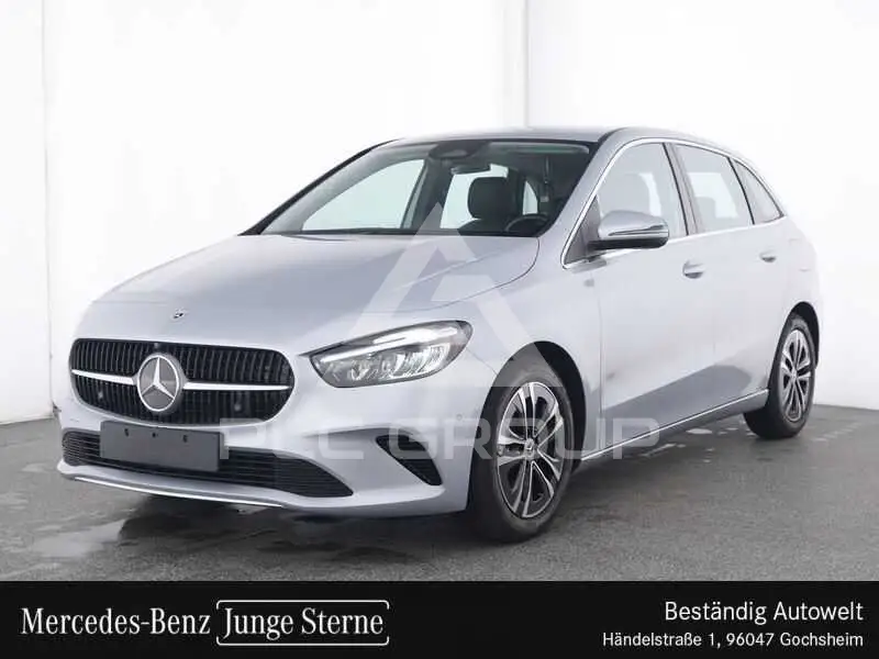 2025 Mercedes Benz B 180
