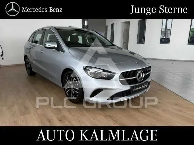 2025 Mercedes Benz B 180