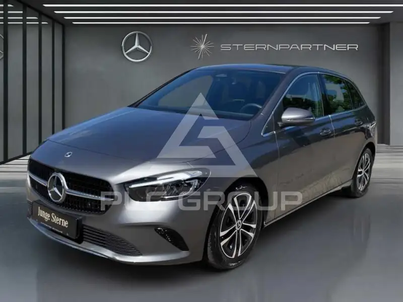2025 Mercedes Benz B 180