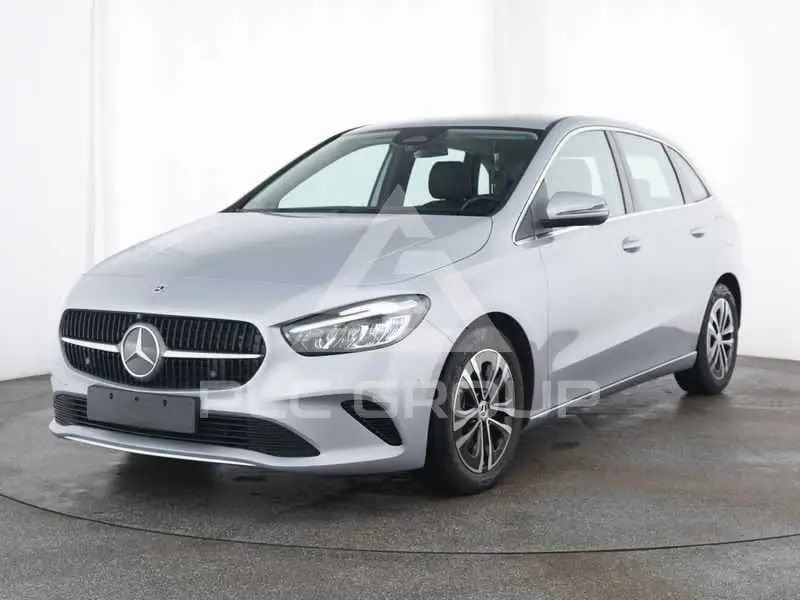 2025 Mercedes Benz B 180